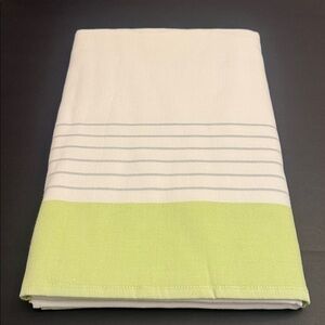 DREAM AT HOME By Peacock Alley 370GSM Talia Beach Towel -Green/White